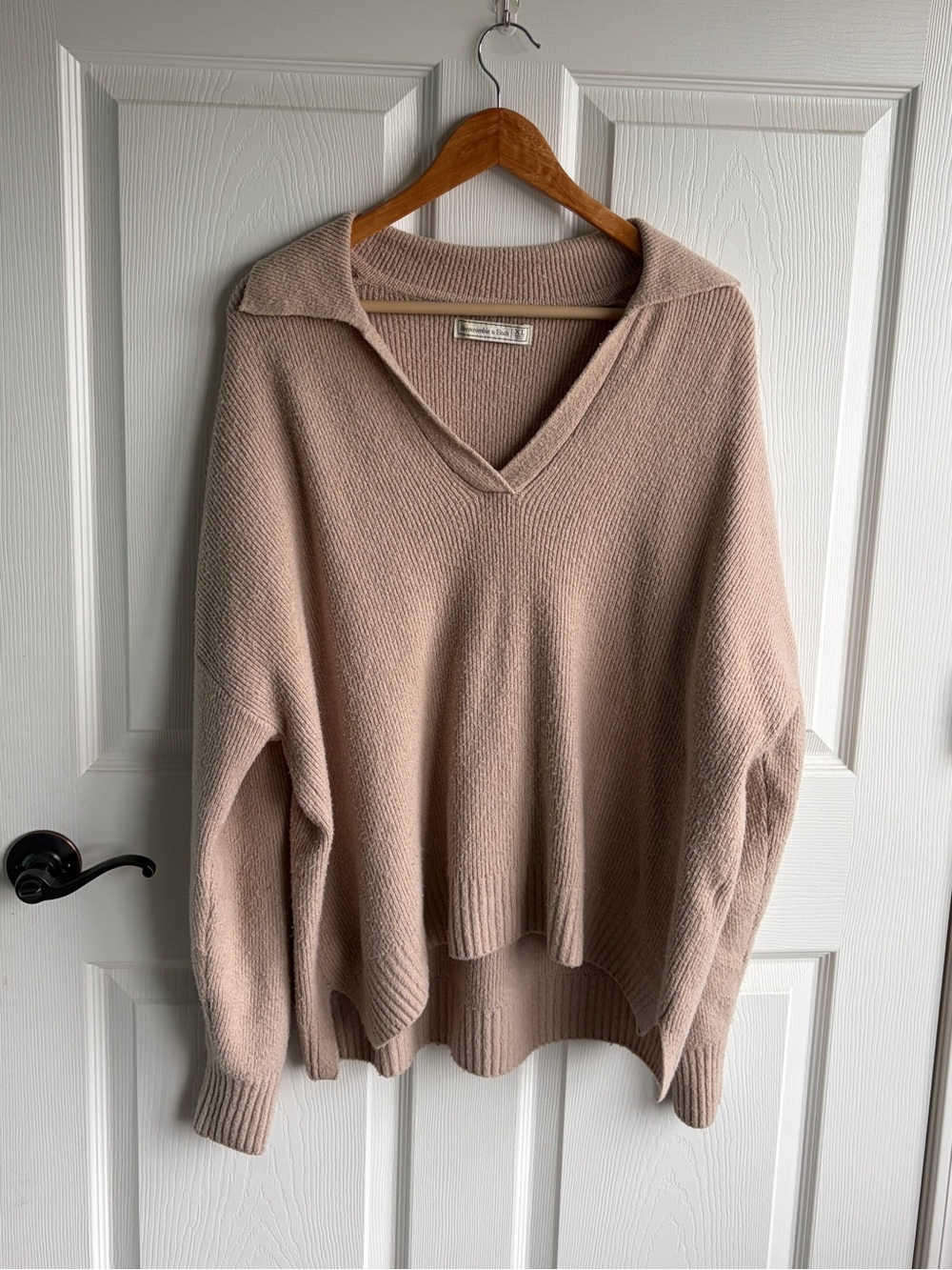 Abercrombie & Fitch Oversized Ribbed Collared V-Neck Sweater - XL - Picture 2 of 4